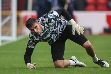 Newcastle 'dan Nick Pope Premier League maçı sırasında Nottingham Forest, Newcastle United' a karşı City Ground, Nottingham, İngiltere 'de 10 Kasım 2024' te oynanan ısınma maçında