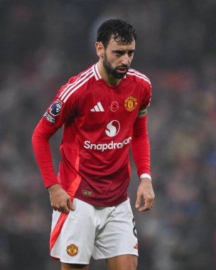 Manchester United 'ın Manchester United - Leicester City maçında Bruno Fernandes, Old Trafford, Manchester, İngiltere, 10 Kasım 2024