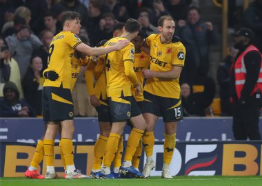Wolverhampton Wanderers 'dan Matheus Cunha, 9 Kasım 2024 tarihinde Wolverhampton Wanderers' ın Molineux, Wolverhampton, Birleşik Krallık 'ta Southampton' a karşı oynadığı Premier League maçında Wolverhampton Wanderers 'a 2-0 galibiyet kazandırma hedefini kutluyor.
