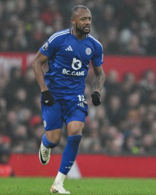 Leicester City 'den Jordan Ayew Premier League maçında Manchester United ile Leicester City arasında 10 Kasım 2024' te Old Trafford, Manchester, İngiltere 'de oynanan maçta
