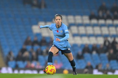 Manchester City 'den Yui Hasegawa, Manchester City Bayanlar Süper Ligi' nde Manchester City Kadınlar Tottenham Hotspurs 'a karşı 8 Kasım 2024 tarihinde Etihad Stadyumu, Manchester, İngiltere