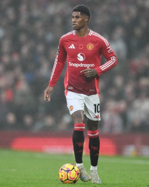 Manchester United 'dan Marcus Rashford, Manchester United ile Leicester City maçında 10 Kasım 2024 tarihinde Old Trafford, Manchester, İngiltere' de karşı karşıya geldi.