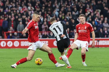 Newcastle 'dan Harvey Barnes Premier Lig maçında Nottingham Forest, Newcastle United' a karşı 10 Kasım 2024 'te City Ground, Nottingham' da 1-3 berabere kaldı.