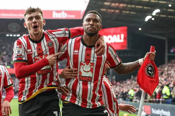 Sheffield United takımından Tyrese Campbell, 10 Kasım 2024 tarihinde Sheffield Lane, Sheffield, İngiltere 'de oynanan ve Sheffield United ile oynanan maçta 1-0 yenilen golünü kutluyor.