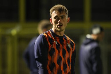 Blackpool 'dan Harry Tyrer Bristol Street Motors Kupası maçında ısınma turunda Harrogate Town - Blackpool Wetherby Road, Harrogate, İngiltere, 12 Kasım 2024