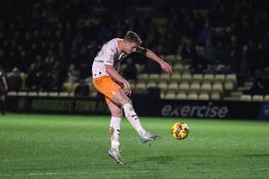 Blackpool 'dan Ryan Finnigan Bristol Street Motors Kupası' nda 2-2 'lik skorla Wetherby Road, Harrogate, İngiltere, 12 Kasım 2024' te Harrogate Town 'a karşı Blackpool maçına çıktı.