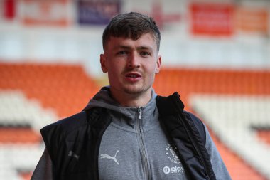 Blackpool 'dan Zac Ashworth, 16 Kasım 2024' te Bloomfield Road, Blackpool, Birleşik Krallık 'ta oynanan Blackpool-Northampton Town maçında Sky Bet 1 maçının önüne geçti.