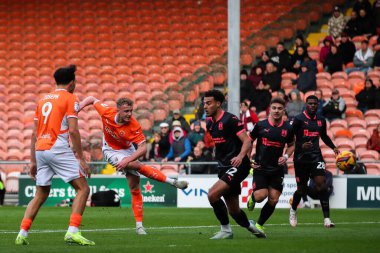 Blackpool 'dan Ryan Finnigan' ın 16 Kasım 2024 'te Bloomfield Road, Blackpool' da oynanan Blackpool-Northampton maçında gol atma şansı var.