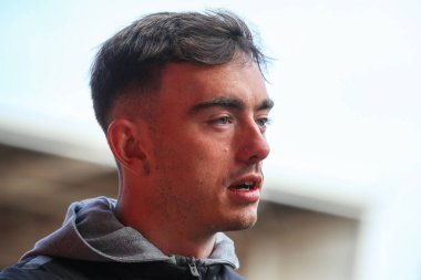 Blackpool 'dan Harry Tyrer, 16 Kasım 2024' te Bloomfield Road, Blackpool, İngiltere 'de oynanan Blackpool-Northampton maçında Sky Bet 1' in önüne geçti.