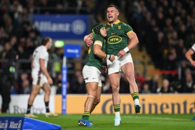 Cheslin Kolbe of South Africa celebrates his try during the Autumn Nations Series match England vs South Africa at Allianz Stadium,, Twickenham, United Kingdom, 16th November 2024 clipart