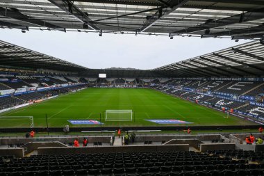 24 Kasım 2024 'te Swansea.com Stadyumu' nda oynanan Sky Bet Şampiyonası öncesinde Swansea City - Leeds United maçı öncesinde Swansea.com Stadyumu 'nun genel görüntüsü.