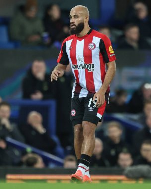 Brentford 'dan Bryan Mbeumo Premier Lig maçı sırasında Everton' a karşı Brentford Goodison Park, Liverpool, İngiltere, 23 Kasım 2024