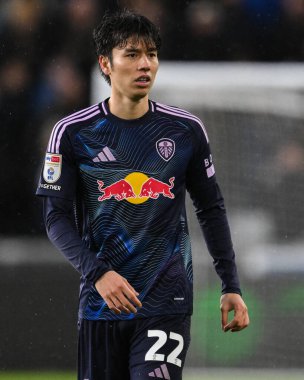 Leeds United takımından Ao Tanaka 24 Kasım 2024 'te Swansea City, Swansea.com Stadyumu' nda Leeds United 'a karşı oynadığı Sky Bet maçında