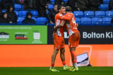 Blackpool 'dan Kyle Joseph, 23 Kasım 2024' te İngiltere 'nin Bolton Stadyumu' nda oynanan Gökyüzü İddia Ligi 1 karşılaşmasında golünü 0-1 atmasını kutluyor.
