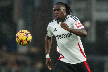 Fulham 'dan Calvin Bassey, 23 Kasım 2024' te Craven Cottage, Londra 'da oynanan Premier League maçında Fulham, Wolverhampton Wanderers' a karşı.