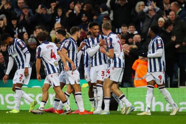 West Bromwich Albion 'dan Mason Holgate, 23 Kasım 2024' te İngiltere 'nin Hawthorns kentinde oynanan West Bromwich Albion Norwich City maçında 1-0' lık skor yapma golünü kutluyor.