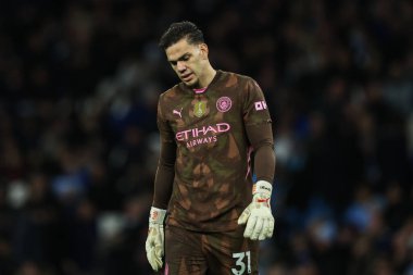 Manchester City 'nin Tottenham Hotspur' a karşı oynadığı Premier League maçı sırasında Manchester City 'den Ederson, Etihad Stadyumu, Manchester, İngiltere, 23 Kasım 2024