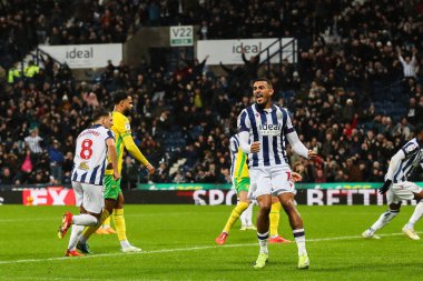 West Bromwich Albion takımından Karlan Grant, 23 Kasım 2024 'te İngiltere' nin Hawthorns kentinde oynanan West Bromwich Albion Norwich City maçında takımının 2-2 kazanma golünü kutluyor.