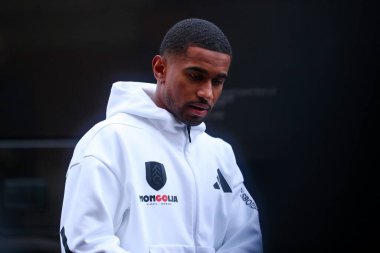 Fulham 'dan Reiss Nelson, Premier League maçından önce Craven Cottage' a geldi. Fulham, Wolverhampton Wanderers 'a karşı, Craven Cottage, Londra, 23 Kasım 2024