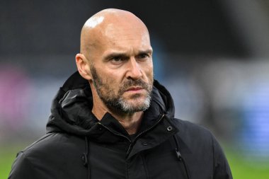24 Kasım 202 'de Swansea City, Swansea.com Stadyumu' nda oynanan Swansea City - Leeds United maçında Swansea City 'nin teknik direktörü Luke Williams ile oynamıştır.
