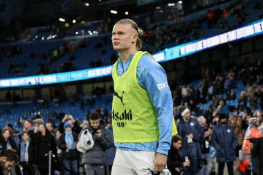 Erling Haaland of Manchester City in the pregame warmup session during the Premier League match Manchester City vs Tottenham Hotspur at Etihad Stadium, Manchester, United Kingdom, 23rd November 2024 clipart