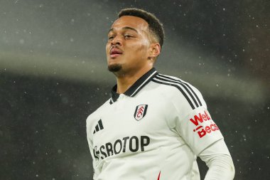 Fulham takımından Rodrigo Muniz, 23 Kasım 2024 'te Londra Craven Cottage' da oynanan Premier Lig maçında Fulham Wolverhampton Wanderers 'a karşı seyrediyor.