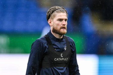 Blackpool 'dan Hayden Coulson, maç öncesi ısınma maçında Gökyüzü İddia Ligi 1 karşılaşmasında Bolton Wanderers, Blackpool' a karşı Toughsheet Community Stadyumu, Bolton, İngiltere, 23 Kasım 202