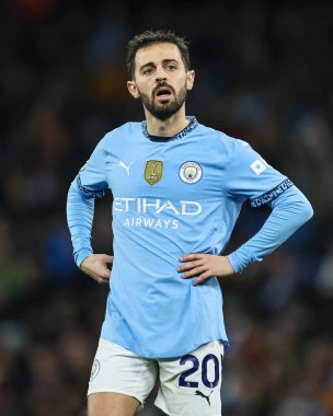 Manchester City ile Tottenham Hotspur arasındaki Premier League maçı sırasında Manchester City 'den Bernardo Silva, Etihad Stadyumu, Manchester, İngiltere, 23 Kasım 2024