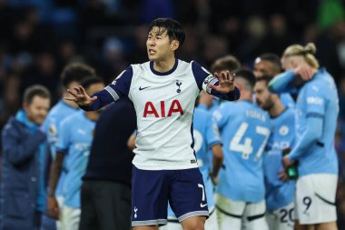 Tottenham Hotspur 'dan Son Heung-Min, Premier Lig maçında Manchester City' nin Tottenham Hotspur 'a karşı 23 Kasım 2024' te Etihad Stadyumu 'nda oynadığı maçta takımına talimat verdi.
