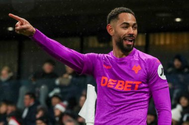 Wolverhampton Wanderers takımından Matheus Cunha, 23 Kasım 2024 'te İngiltere' nin Craven Cottage kentinde oynanan Premier League maçı Fulham-Wolverhampton Wanderers maçında 1-1 kazanma golünü kutluyor.