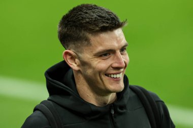 Newcastle United takımından Nick Pope, 25 Kasım 2024 'te İngiltere' deki St. James 's Park' ta oynanan Premier League maçı sırasında sahaya çıktı.
