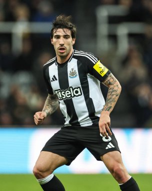 Newcastle United 'dan Sandro Tonali Premier Lig karşılaşmasında Newcastle United ile West Ham United arasındaki St. James' s Park, Newcastle, İngiltere, 25 Kasım 2024