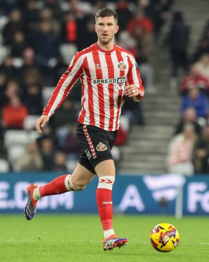 Sunderland takımından Chris Mepham 26 Kasım 2024 'te Sunderland-West Bromwich Albion Stadyumu' nda karşılaşacak.