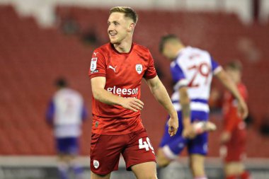 Barnsley 'den Davis Keillor-Dunn Sky Bet 1 maçı sırasında Barnsley, Oakwell, Barnsley, Birleşik Krallık' ta Reading 'e karşı, 26 Kasım 2024