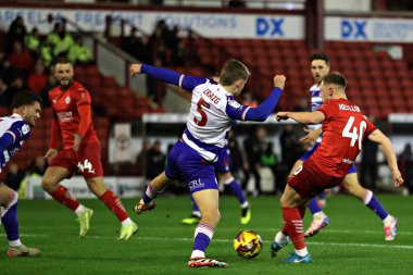 Barnsley 'den Davis Keillor-Dunn 26 Kasım 2024' te İngiltere 'nin Oakwell kentinde oynanan Sky Bet 1 maçında Barnsley, Reading' e karşı oynuyor.
