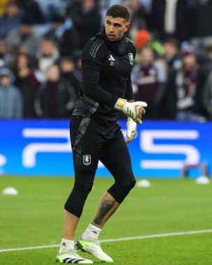 Aston Villa takımından Emiliano Martnez, UEFA Şampiyonlar Ligi, Lig Faz MD5 karşılaşması öncesinde Villa Park 'ta Aston Villa ile Juventus karşılaşması, Birmingham, Birleşik Krallık, 27 Kasım 2024