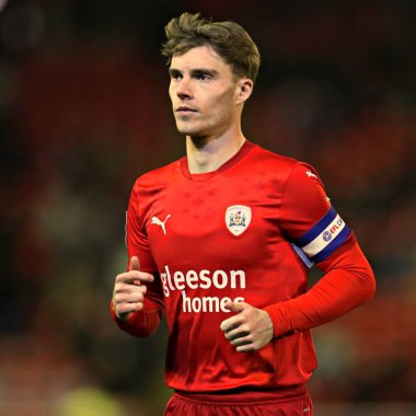 Barnsley 'den Lucav Connell Sky Bet 1 maçı sırasında Barnsley, Oakwell, Barnsley, İngiltere' de Reading 'e karşı, 26 Kasım 2024