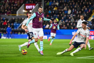 Burnley 'den Jay Rodriguez 26 Kasım 2024' te Burnley, Burnley, Burnley City 'de oynanan Gökyüzü İddia Şampiyonası maçında topun arkasına geçti.