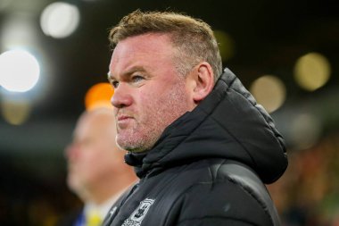 Plymouth Argyle 'dan Wayne Rooney, 26 Kasım 2024' te Norwich City 'nin Carrow Road, Norwich' te Plymouth Argyle 'a karşı oynadığı Gökyüzü İddia Şampiyonası maçına bakıyor.