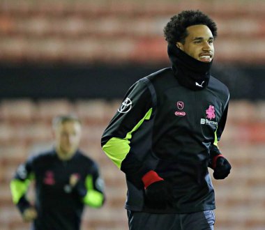 Barnsley 'den Jon Russell, Sky Bet Ligi 1 maçından önce Oakwell, Barnsley, Barnsley, Birleşik Krallık' ta 26 Kasım 2024 'te Barnsley' e karşı.