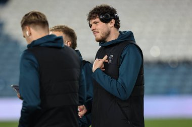 Luton Town 'dan Tom Holmes, 27 Kasım 2024' te Leeds United ile Luton Town arasındaki Gökyüzü İddia Şampiyonası maçına geldi.