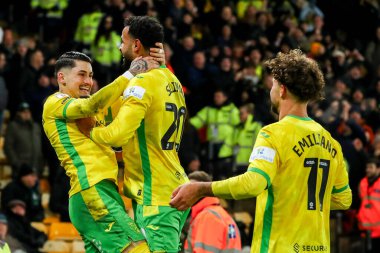 Norwich City 'den Borja Sainz, 26 Kasım 2024' te Norwich City, Norwich Road, Norwich 'te Plymouth Argyle' a karşı oynanan Gökyüzü İddia Şampiyonası maçında takım arkadaşlarıyla yaptığı hat-trick 'i 4-1 kazanarak kutluyor.
