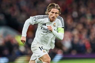 Real Madrid 'den Luka Modri, UEFA Şampiyonlar Ligi, Lig Faz MD5 Liverpool - Real Madrid Anfield, Liverpool, Birleşik Krallık, 27 Kasım 2024