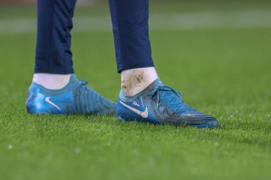 Luton Towns takımından Tim Krul 27 Kasım 2024 'te İngiltere' nin Leeds şehrinde oynanan Sky Bet Şampiyonası maçında maç öncesi ısınma maçında Leeds United Luton Town 'a karşı.