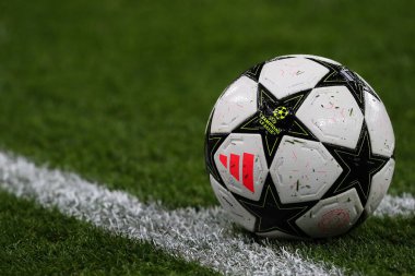 UEFA Şampiyonlar Ligi, UEFA Şampiyonlar Ligi, Lig Faz MD5 maçında Aston Villa, Juventus 'a karşı Villa Park, Birmingham, İngiltere