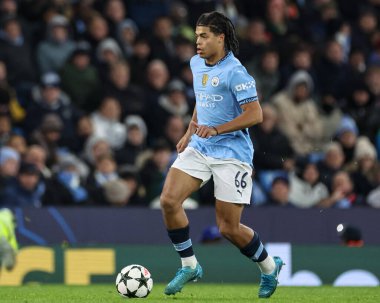 Manchester City 'den Jahmai Simpson-Pusey UEFA Şampiyonlar Ligi maçında Manchester City ile Feyenoord arasında Manchester, Manchester Stadyumu, İngiltere