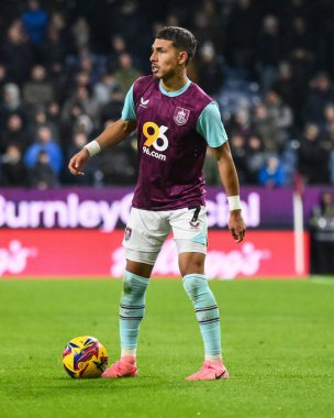 Burnley 'den Jeremy Sarmiento, Burnley, Burnley' de Burnley 'e karşı Coventry City' nin oynadığı Gökyüzü İddia Şampiyonası maçında iş başında.