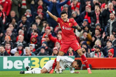 Liverpool 'dan Luis Diaz, Real Madrid' den Ral Asencio 'ya UEFA Şampiyonlar Ligi, Lig Faz MD5 Liverpool - Real Madrid Anfield, Liverpool, Birleşik Krallık' ta 27 Kasım 2024 'te oynanan karşılaşma sonrasında tepki gösterdi.