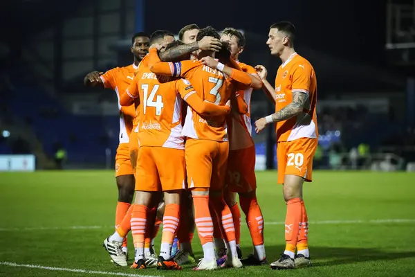 Blackpool 'dan Dom Ballard, 26 Kasım 2024 tarihinde İngiltere' nin Bristol kentindeki Memorial Stadyumu 'nda oynanan 1.