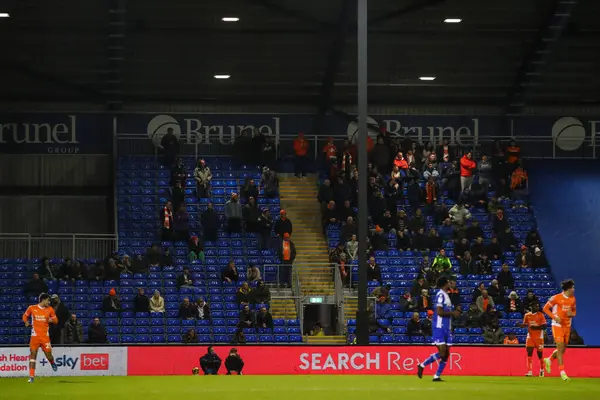 Blackpool taraftarları Sky Bet 1 karşılaşmasında Bristol Rovers 'a karşı Blackpool Stadyumu, Bristol, İngiltere, 26 Kasım 2024